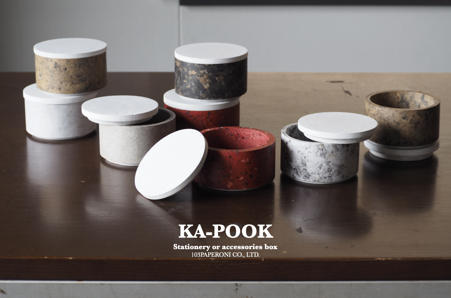 KA-POOK OR PINTO  :  PAPER ACCESSORIES OTHER  -  Our designs give new life to recycled paper and other natural materials,  Handmade sculptures , Which is created piece by piece.