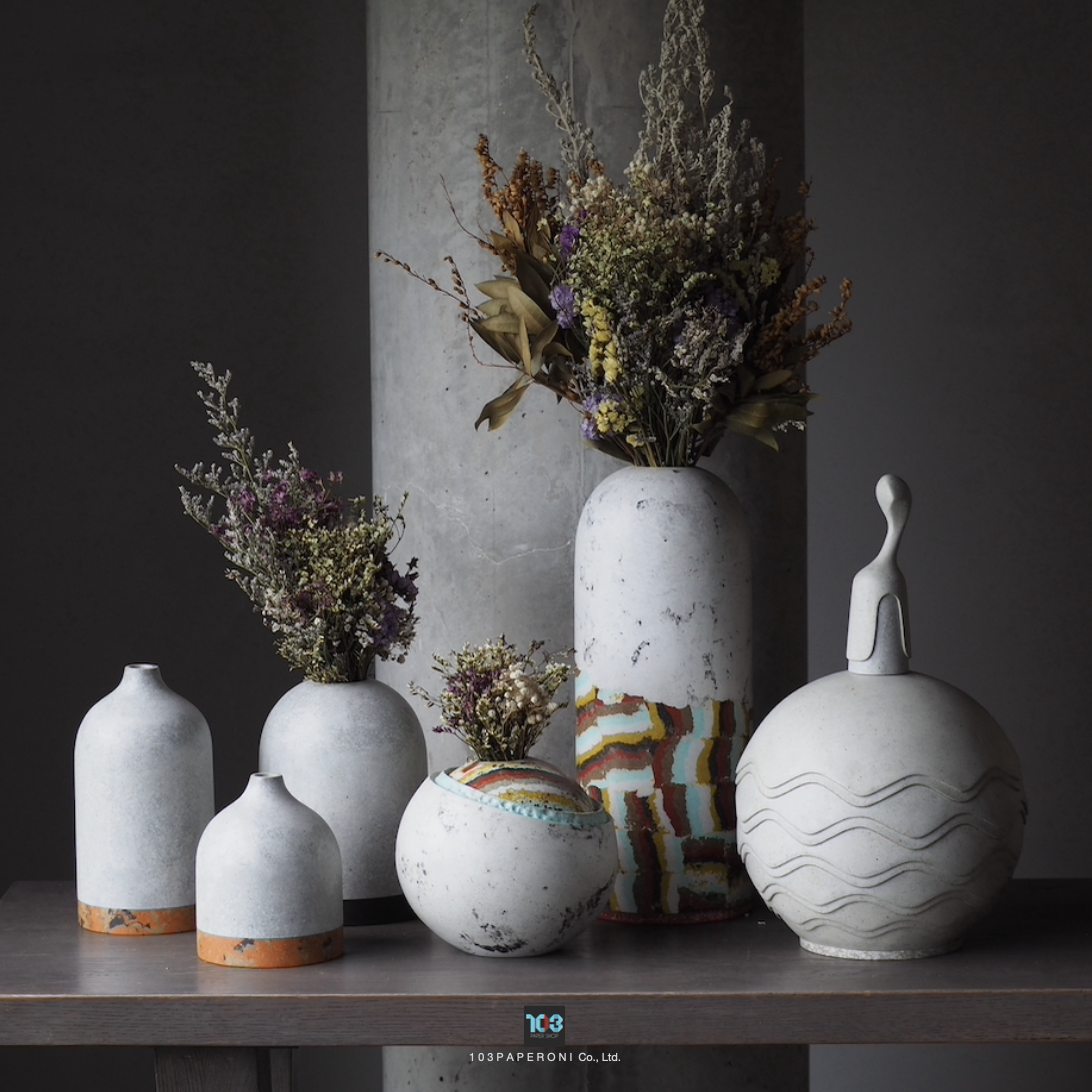 RE.47 - RE.52  :  PAPER SCULPTURE AND PAPER VASE  -  Our designs give new life to recycled paper and other natural materials,  Handmade sculptures , Which is created piece by piece.