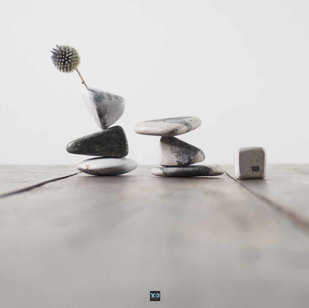 Khun Chom Choei / คุณชมเชย  :  PAPER VASE  -  Our designs give new life to recycled paper and other natural materials,  Handmade sculptures , Which is created piece by piece.